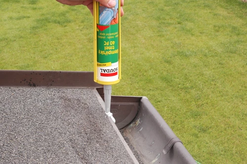 Soudal klampiarsky tmel 40FC