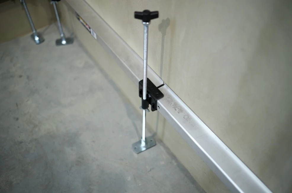 LEVELYS Zakladací profil 50 cm