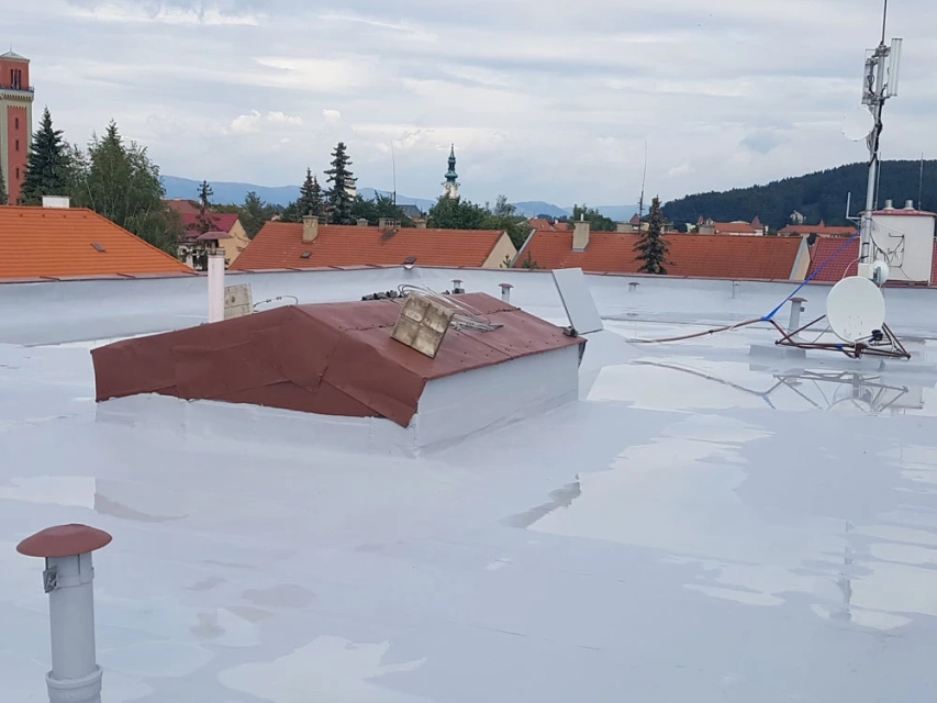 SANAKRYL TOP gumový náter na strechy: Kvalita overená rokmi